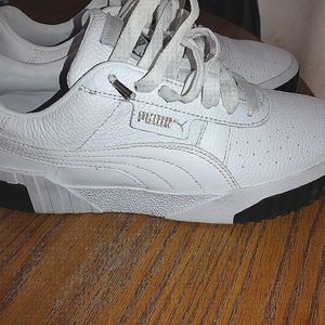 Puma tennis shoes